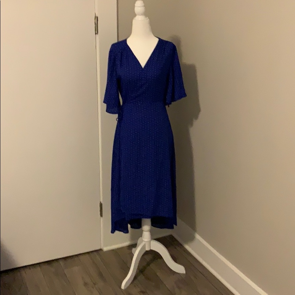 Lulu’s blue polka dot wrap dress small